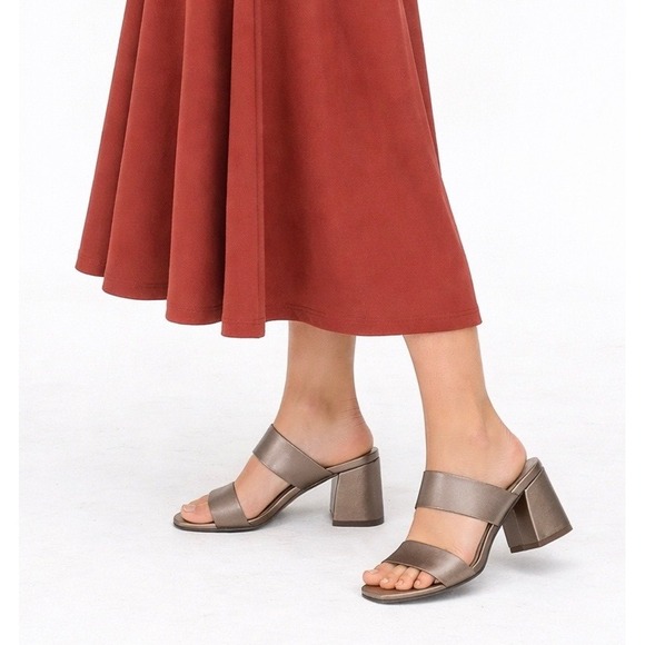 Pedro Garcia Shoes - Pedro Garcia Isela Metallic Taupe Block Heel Sandals Size 38.5 / US 8.5